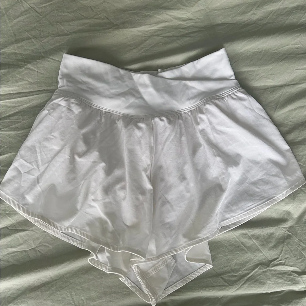 Gilly Hicks White Women's Skorts